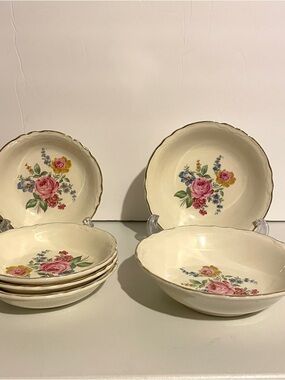 VTG Scio Hazel 4 Fruit Bowls and 2 Coupe Cereal Bowls (Ohio USA)